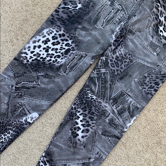 Leggings - Picture 3 of 3